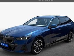 Blau Neu 2025 BMW 530e Kombi | 73.690 € (Teuer)