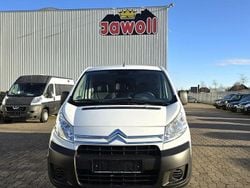 Weiß Gebraucht 2011 Citroën Jumpy Van / Kleinbus | 3.950 € (Etwas zu teuer)