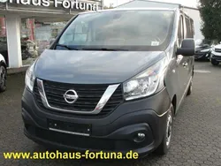 Grau Gebraucht 2021 Nissan NV300 Acenta Van | 23.900 € (Fairer Preis)