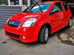 Rot Gebraucht 2005 Citroën C2 VTR Sport Kleinwagen | 2.000 €