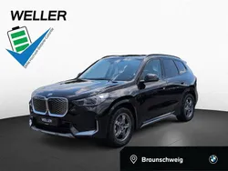 Black sapphire (schwarz) Neu 2025 BMW iX1 Comfort Edition SUV | 54.970 € (Fairer Preis)