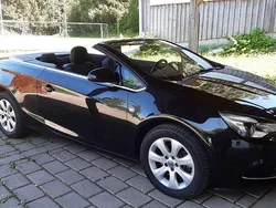 Karbonschw graphitschw midnigh Gebraucht 2016 Opel Cascada Edition Cabrio | 9.900 € (Superpreis)