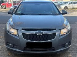 Grau Gebraucht 2010 Chevrolet Cruze Limousine | 4.000 € (Fairer Preis)