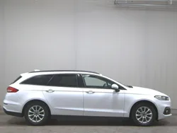 Weiss Gebraucht 2021 Ford Mondeo Trend Kombi | 13.480 € (Superpreis)