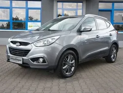 Grau Gebraucht 2015 Hyundai ix35 Finale SUV | 11.950 € (Etwas zu teuer)