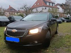Schwarz Gebraucht 2011 Chevrolet Cruze Limousine | 3.600 € (Etwas zu teuer)