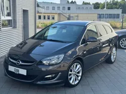 Grau Gebraucht 2014 Opel Astra Exklusiv Kombi | 7.490 € (Fairer Preis)