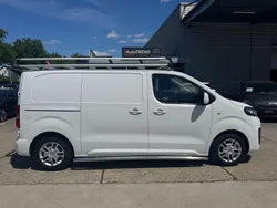 Jade weiss/arktis weiss Gebraucht 2020 Opel Vivaro Innovation Van | 18.999 € (Fairer Preis)