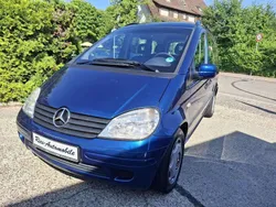 Jaspisblau (strahlblau) Gebraucht 2002 Mercedes Vaneo Van / Kleinbus | 2.750 € (Etwas zu teuer)