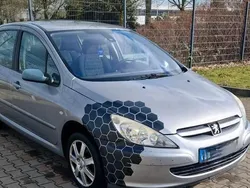 Silber Gebraucht 2004 Peugeot 307 Kleinwagen | 600 € (Superpreis)