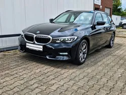 Schwarz Gebraucht 2021 BMW 320 Sport Line Limousine | 30.998 € (Guter Preis)