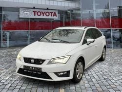 Weiss Gebraucht 2015 Seat Leon | 9.990 € (Guter Preis)