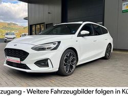 Weiß Gebraucht 2020 Ford Focus ST-Line Limousine | 19.890 € (Teuer)