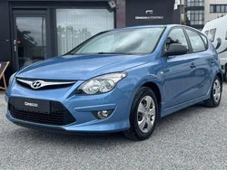 Blau Gebraucht 2011 Hyundai i30 Classic Limousine | 4.780 € (Etwas zu teuer)