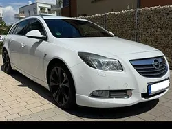 Weiß Gebraucht 2010 Opel Insignia OPC Kombi | 3.750 € (Superpreis)