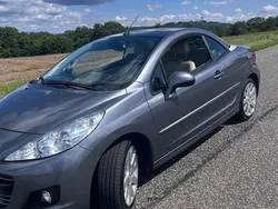 Grau Gebraucht 2011 Peugeot 207 CC Platinum Cabrio | 5.950 € (Fairer Preis)