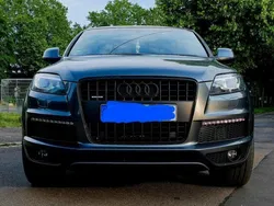 Grau Gebraucht 2014 Audi Q7 Ambiente SUV | 20.000 € (Fairer Preis)