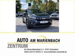 Grün Gebraucht 2024 Dacia Sandero Stepway Limousine | 17.680 € (Teuer)