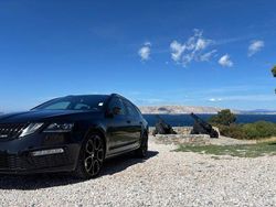 Schwarz Gebraucht 2020 Skoda Octavia RS Kombi | 21.100 € (Fairer Preis)