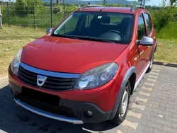 Rot Gebraucht 2011 Dacia Sandero Stepway Kleinwagen | 2.300 € (Fairer Preis)