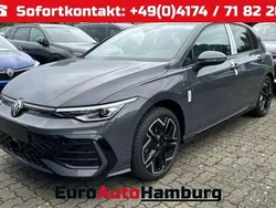 Delfingrau metallic/grau Neu 2025 VW Golf VIII R-line Limousine | 32.390 € (Guter Preis)