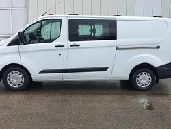Weiß Gebraucht 2016 Ford Transit Custom Van / Kleinbus | 9.500 €