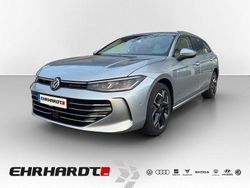 Silber Gebraucht 2025 VW Passat Elegance Kombi | 50.890 € (Teuer)