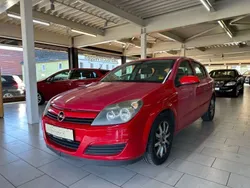 Rot Gebraucht 2005 Opel Astra Enjoy Limousine | 2.350 € (Fairer Preis)