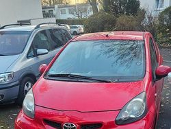 Rot Gebraucht 2011 Toyota Aygo Kleinwagen | 1.900 € (Fairer Preis)