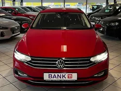 Rot Gebraucht 2021 VW Passat Business Kombi | 17.990 € (Superpreis)