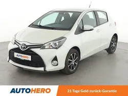 Weiß Gebraucht 2015 Toyota Yaris Comfort Kleinwagen | 10.700 € (Fairer Preis)