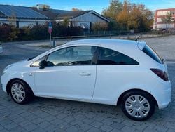 Weiß Gebraucht 2010 Opel Corsa Selection Kleinwagen | 1.250 € (Guter Preis)