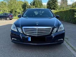 Blau Gebraucht 2009 Mercedes E350 Limousine | 8.290 € (Fairer Preis)