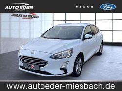 Weiß Gebraucht 2022 Ford Focus Cool & Connect Limousine | 16.390 € (Fairer Preis)