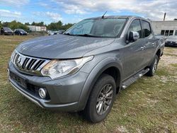 Grau Gebraucht 2015 Mitsubishi L200 Abholung | 13.570 € (Etwas zu teuer)