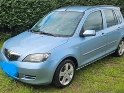 Blau Gebraucht 2004 Mazda 2 Active Limousine | 1.777 € (Fairer Preis)