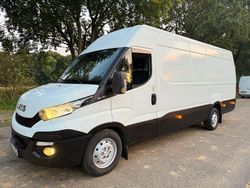 Weiß Gebraucht 2016 Iveco Daily Van / Kleinbus | 13.500 € (Teuer)