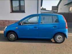 Blau Gebraucht 2003 Daihatsu Cuore Kleinwagen | 1.800 €