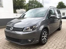 Pepper grey metallic Gebraucht 2015 VW Touran R Van / Kleinbus | 6.790 € (Etwas zu teuer)