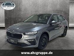 Grau Gebraucht 2024 Skoda Scala Essence Kleinwagen | 22.750 € (Fairer Preis)