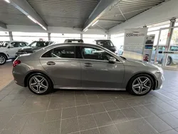 Mountaingrau Gebraucht 2019 Mercedes A180 AMG line Limousine | 25.950 € (Etwas zu teuer)