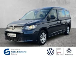 Blau Gebraucht 2024 VW Caddy Maxi Basis Van / Kleinbus | 31.870 € (Fairer Preis)