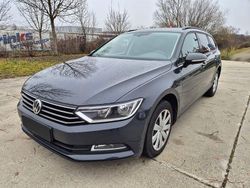Grau Gebraucht 2016 VW Passat Trendline Kombi | 7.950 € (Fairer Preis)