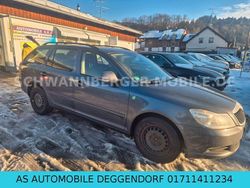 Grau Gebraucht 2011 Skoda Octavia GreenLine Kombi | 3.490 € (Fairer Preis)