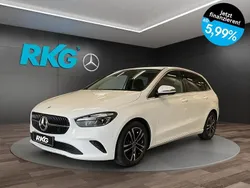 Weiß Gebraucht 2024 Mercedes B200 Progressive Van / Kleinbus | 32.860 € (Etwas zu teuer)