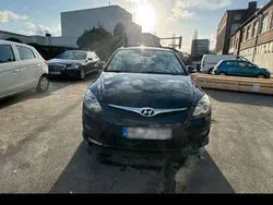 Schwarz Gebraucht 2010 Hyundai i30 Comfort Limousine | 3.480 € (Fairer Preis)