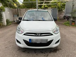 Weiß Gebraucht 2011 Hyundai i10 Kleinwagen | 2.500 € (Fairer Preis)