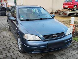 Grau Gebraucht 1999 Opel Astra Limousine | 800 € (Superpreis)