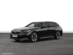 Schwarz Gebraucht 2024 BMW 540 Kombi | 73.708 €