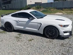 Weiß Gebraucht 2017 Ford Mustang GT | 18.999 €